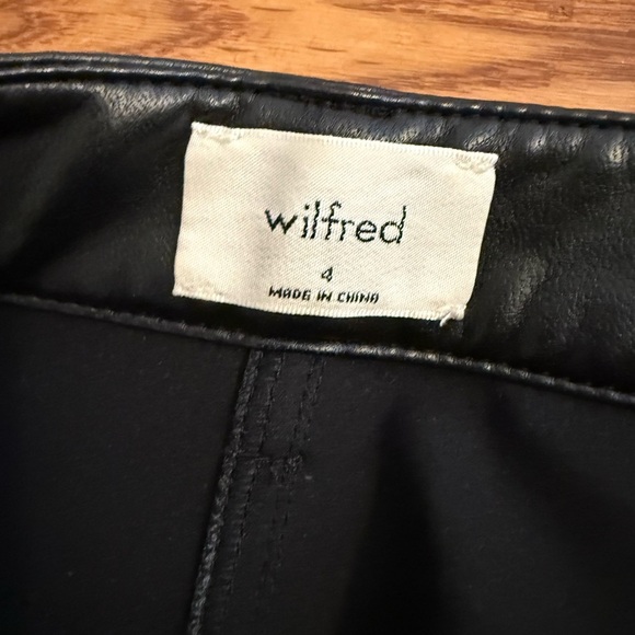 Aritzia Wilfred Melina Black Faux leather Pants Size 4 - Picture 2 of 11